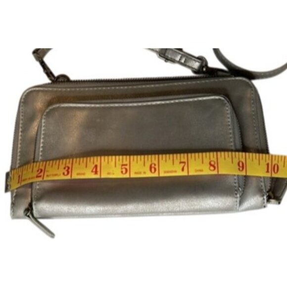 Joy Susan Silver Faux Leather Crossbody Bag With Adjustable Strap - Picture 5 of 9